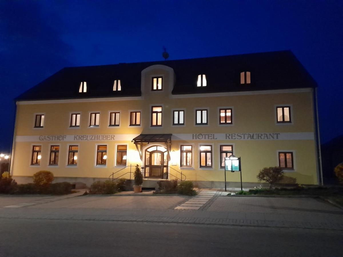 Hotel-Restaurant Kreuzhuber Neuburg am Inn Esterno foto